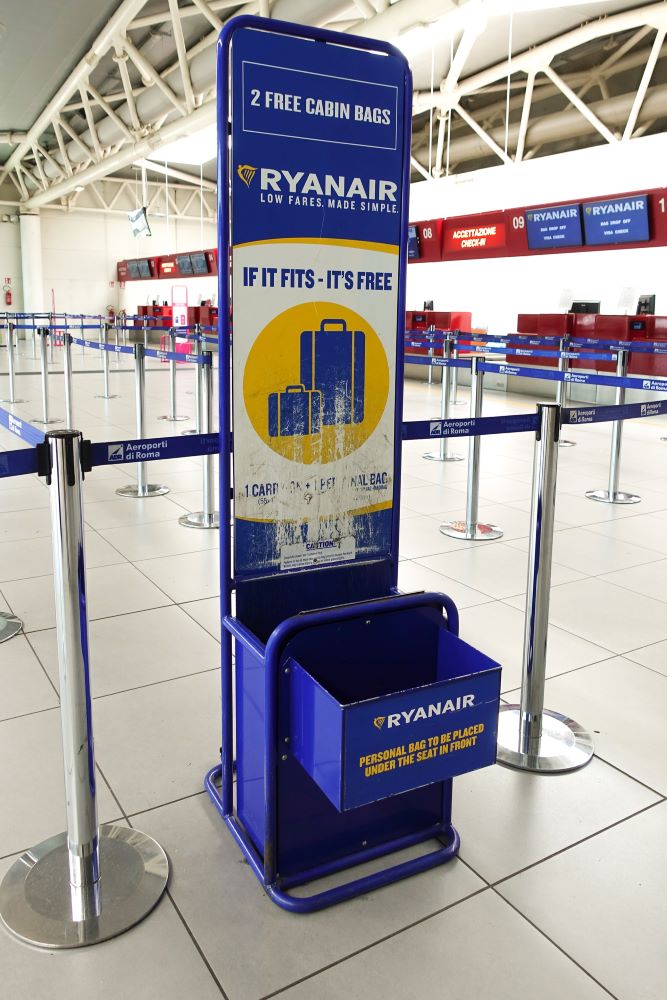 Hier wird das Ryanair Handgepäck gemessen